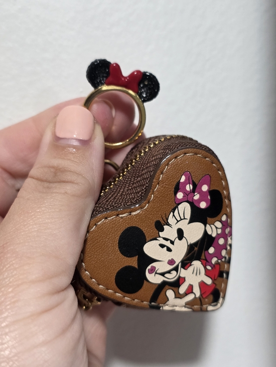 Disney Accessories - Disney Minnie Mouse Brown and Pink Heart Coin Purse Keychain